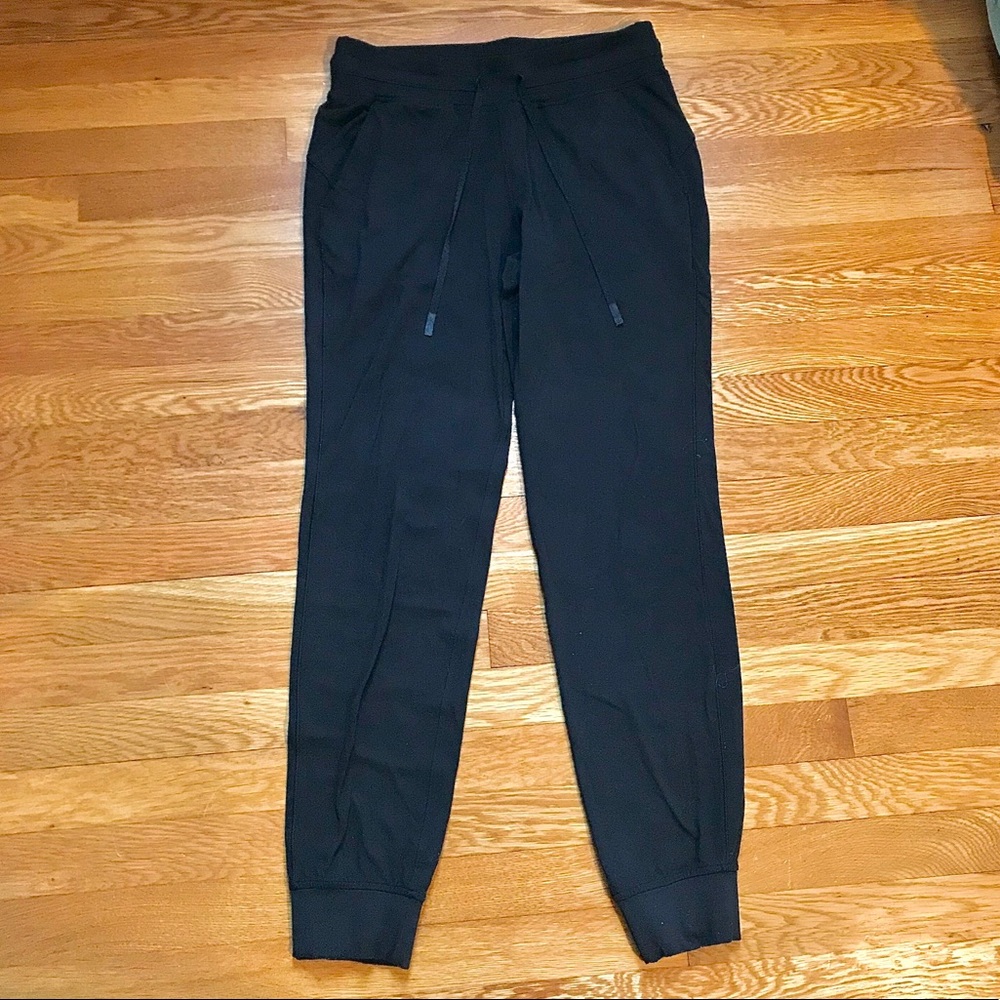 Lululemon Joggers - Women’s Size 8